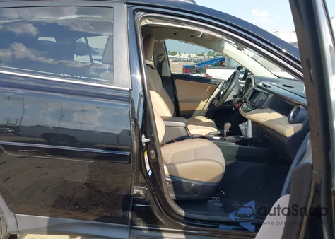 2014 Toyota Rav4 Xle z USA, uszkodzony, nr VIN 2T3WFREV7EW092499